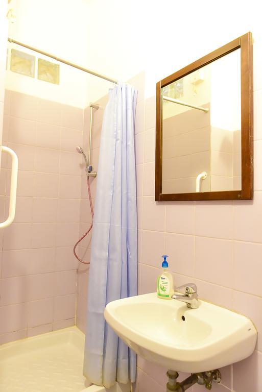 Gasthuis Casa Vacanza Frendy - Free Airport Transportation On Arrival If You Book An Of Minimum 3 Nights And 6 People Rome
