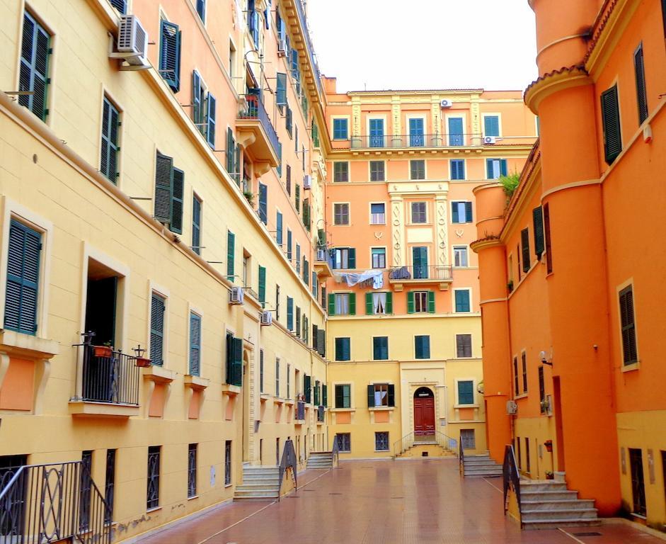 Gasthuis Casa Vacanza Frendy - Free Airport Transportation On Arrival If You Book An Of Minimum 3 Nights And 6 People Rome